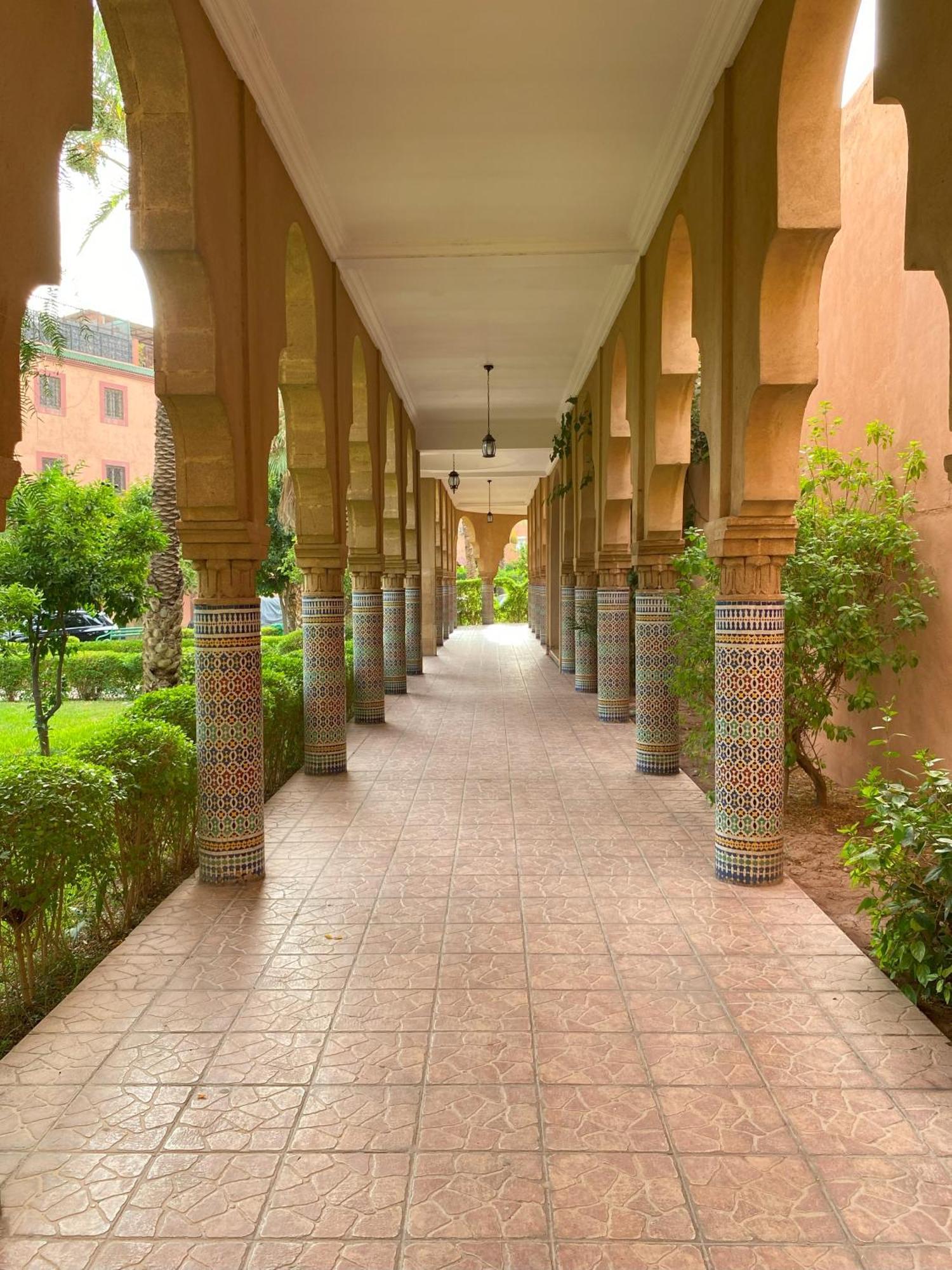 Riad With 3 Swimming Pools Марракеш Екстер'єр фото